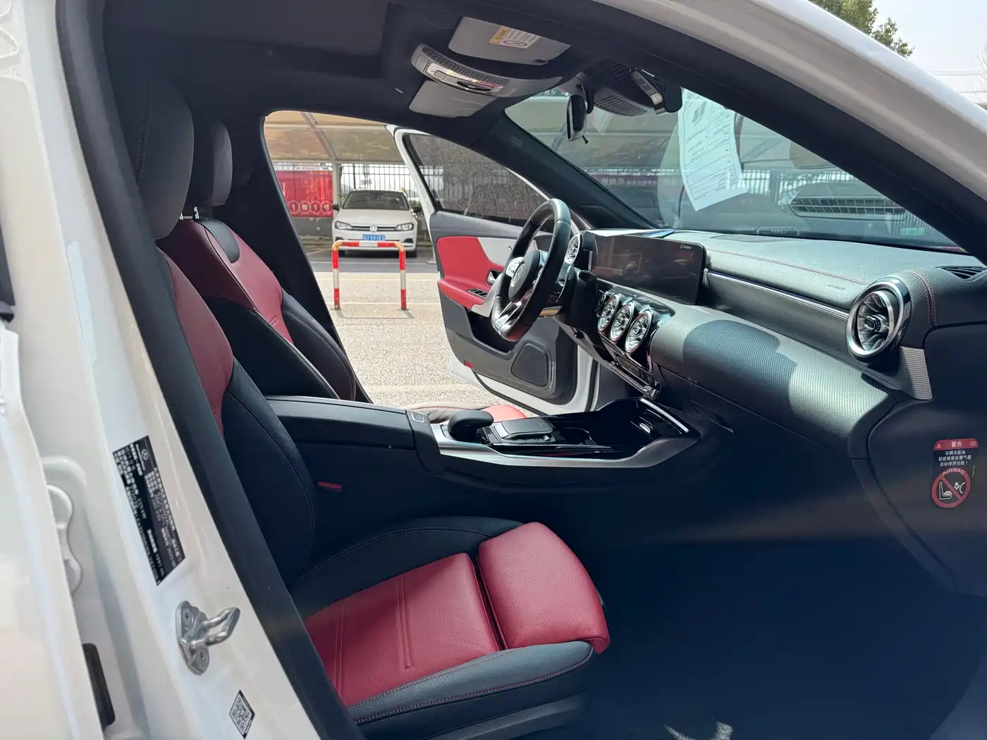Mercedes-Benz A-Class AMG 2023 Model Year AMG A 35 L 4MATIC фото 12