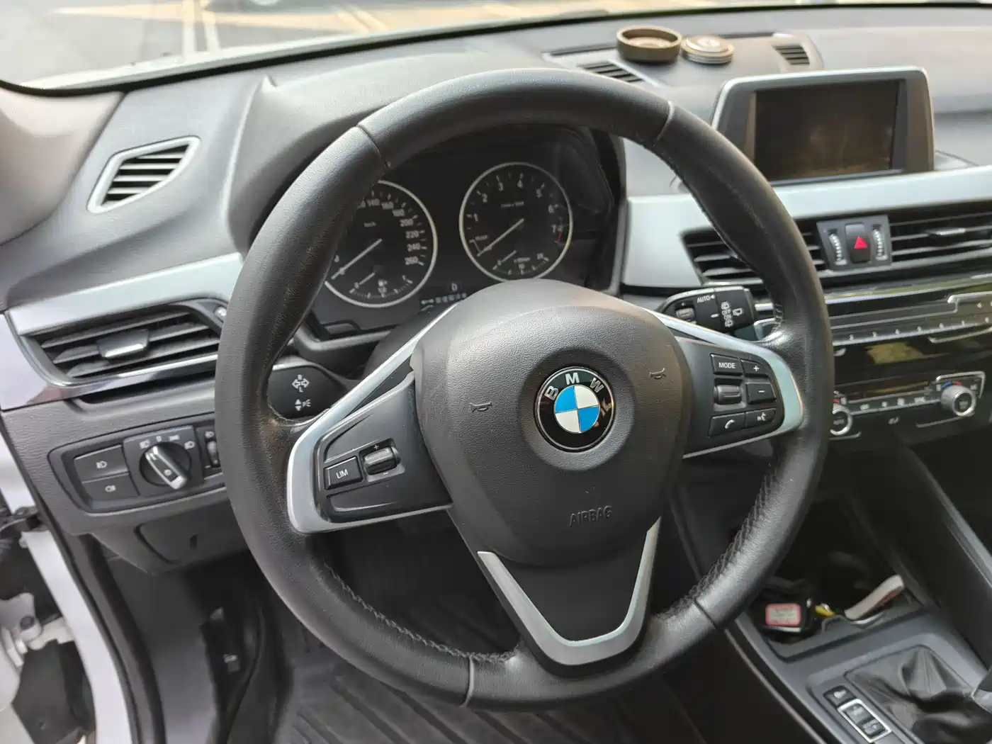 BMW X1 2018 sDrive18Li Fashion Model фото 13