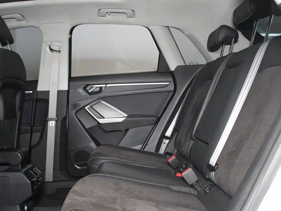 Audi Q3 2019 40 TFSI quattro Fashion Sport фото 9