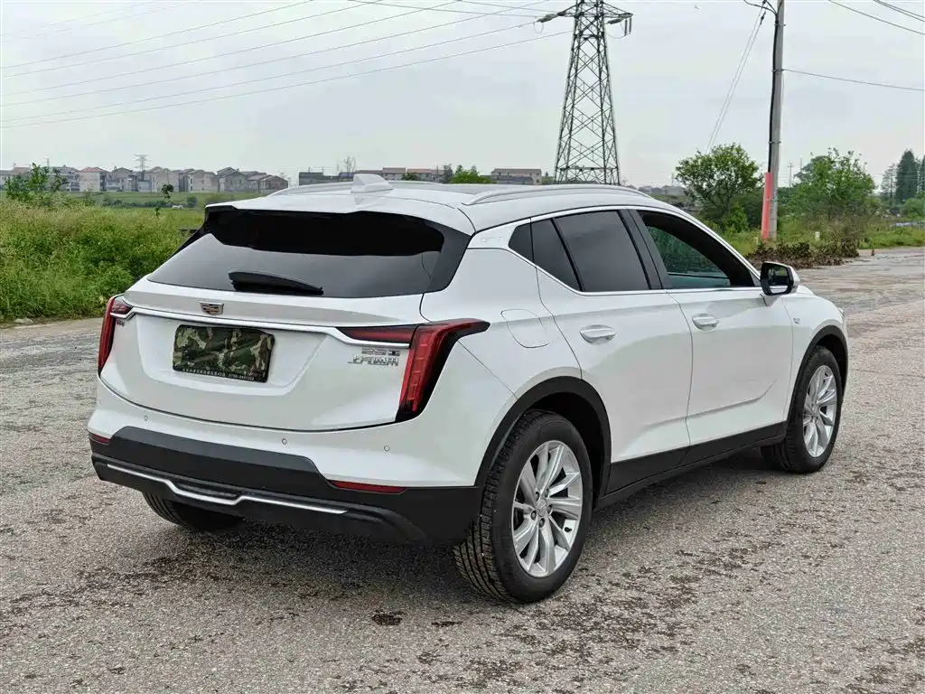 Cadillac GT4 2023 25T Trend Edition фото 9