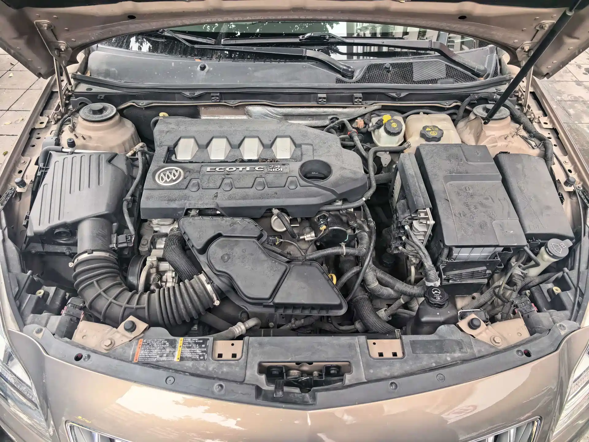 Photo 5 - Buick Regal