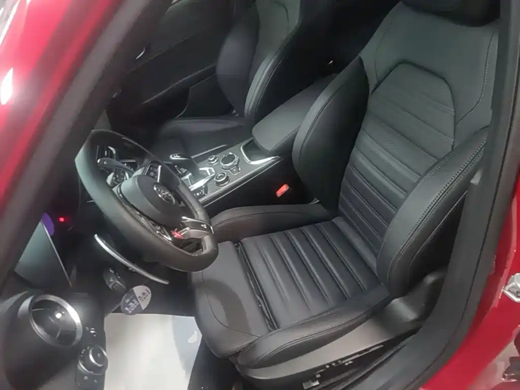 Alfa Romeo Giulia 2026 2023 2.9T V6 520HP Quadrifoglio Edition