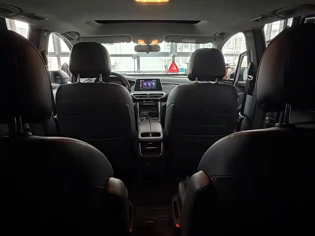 SAIC Maxus Maxus G50 2023 Model PLUS 1.5T Happiness Recommended Auto Launch Edition фото 12