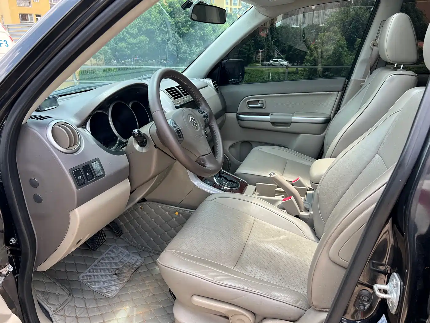 Suzuki Grand Vitara 2011 2.4 AT JLX-EL 5-door Edition фото 7