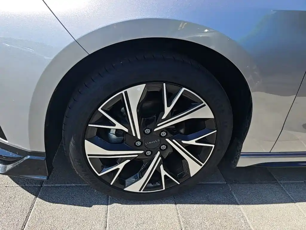 Lynk & Co 03 2026 2026 1.5TD Base Model