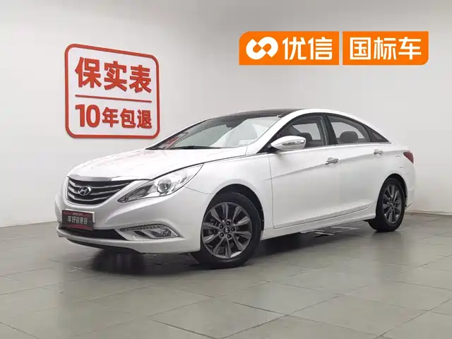 Hyundai Sonata 2013 2.4L Automatic Leading Edition (China IV) — фото 1
