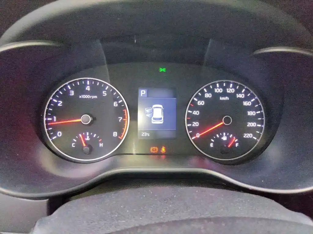Kia KX CROSS 2018 2017 1.4L AT GLS