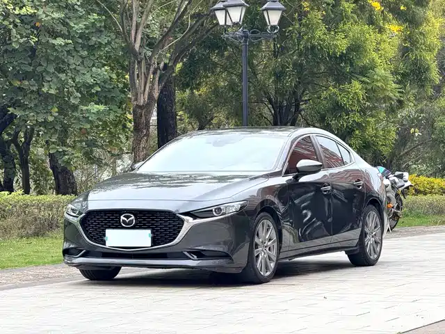 MAZDA 3 ANGKESAILA