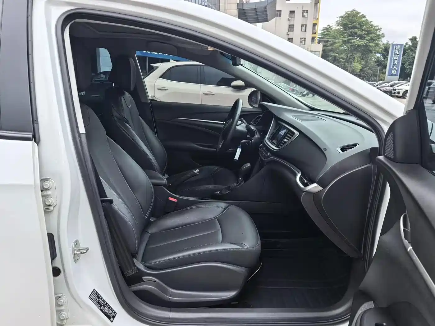 Фото 5 - Buick Excelle
