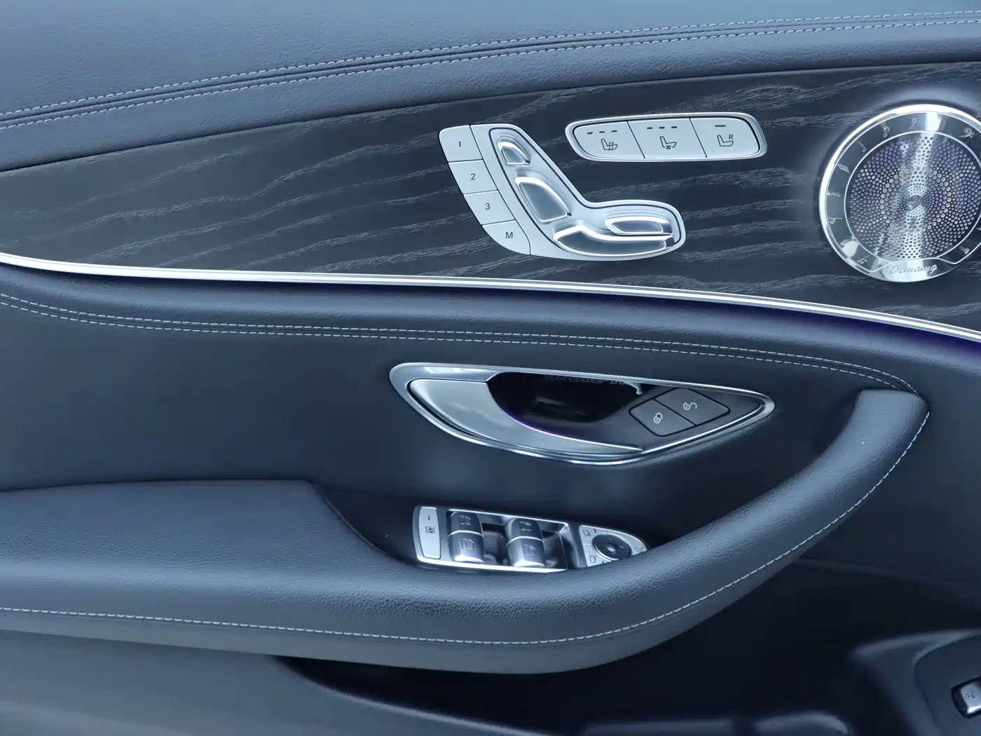 Mercedes-Benz E-Class 2017 E 320 L Sport 4MATIC фото 12