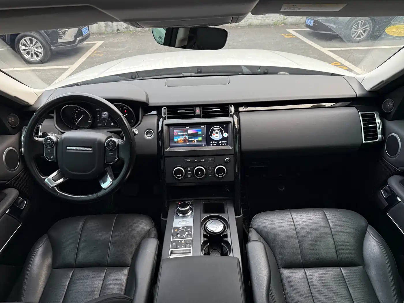 Land Rover Discovery 2017 3.0 SC V6 S фото 9