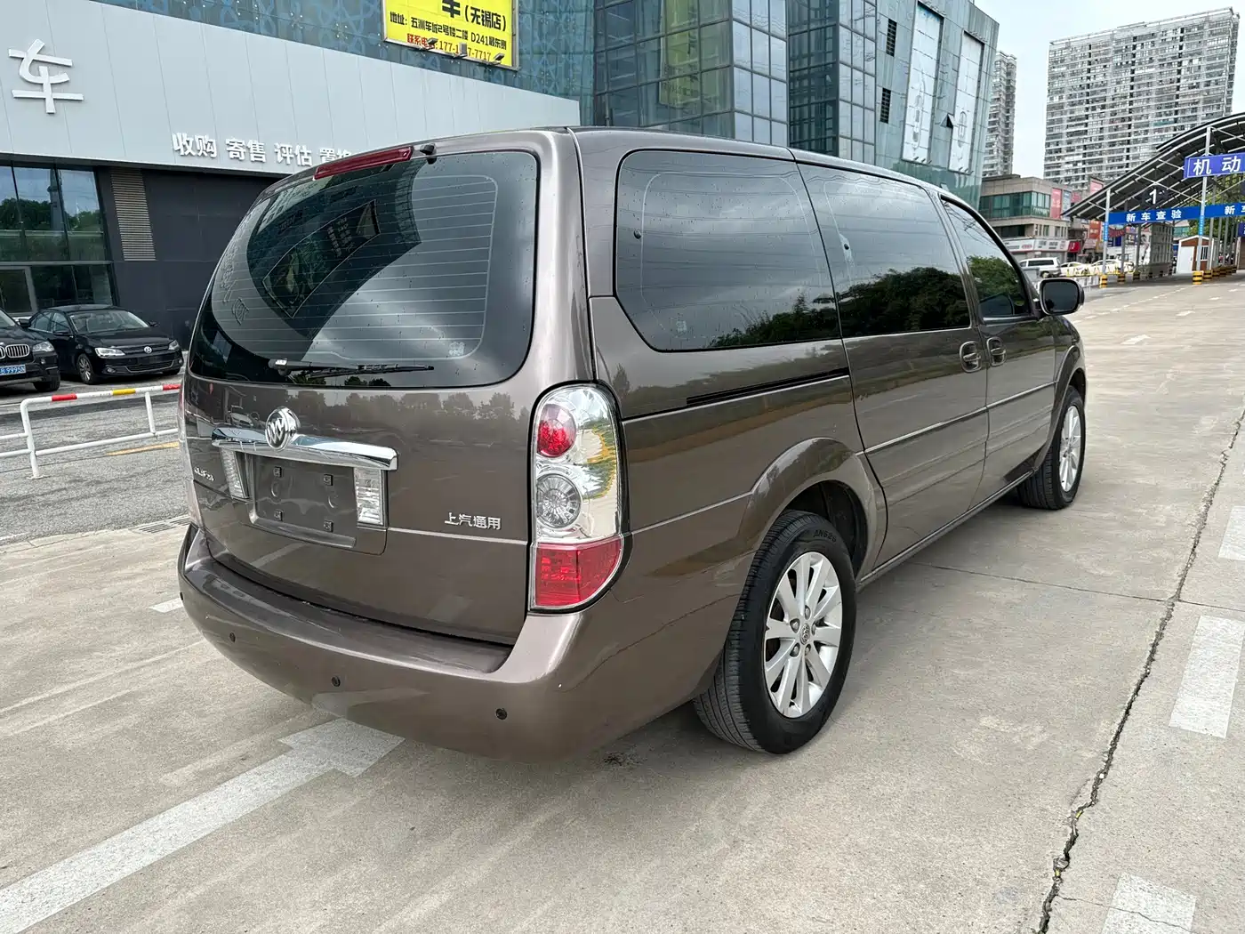 Buick GL8 2014 2.4L Classic Edition фото 4