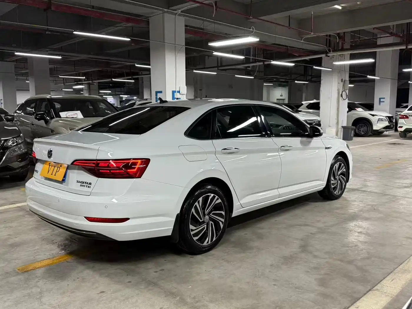 Volkswagen Sagitar 2022 280TSI DSG Soaring Edition фото 8