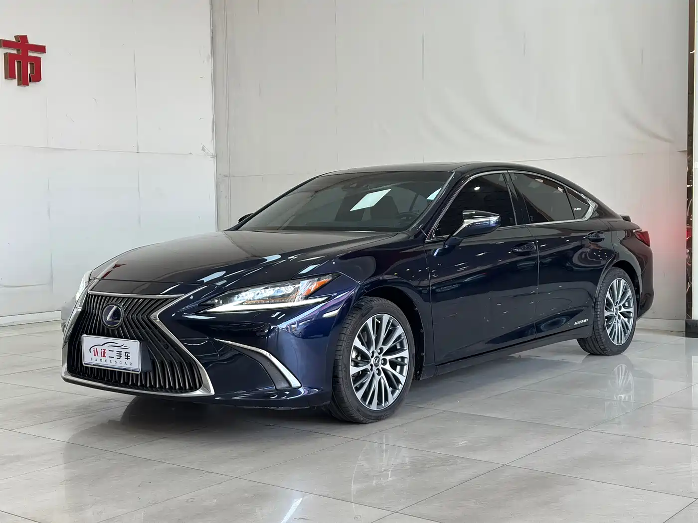 Lexus ES 2020 300h Ultimate Edition