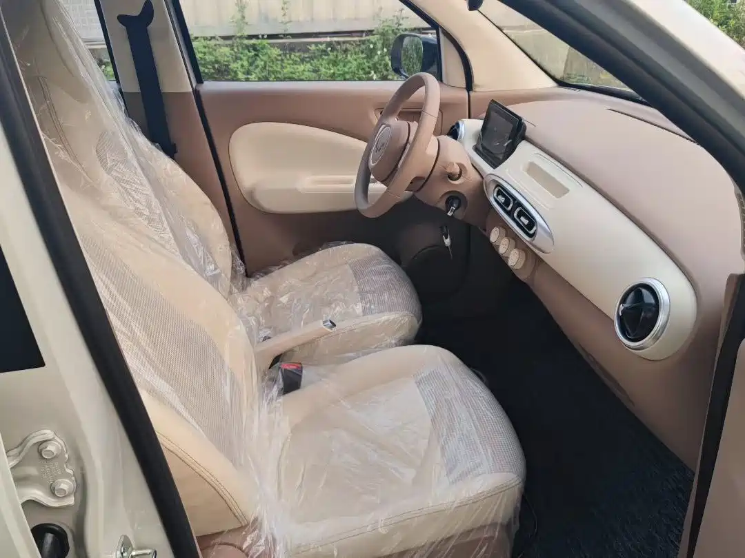 WULING AUTOMOBILE HONGGUANG MINIEV