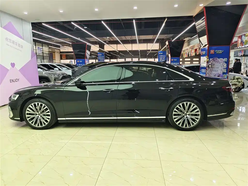 Audi A8 2023 A8L 50 TFSI quattro Premium фото 6
