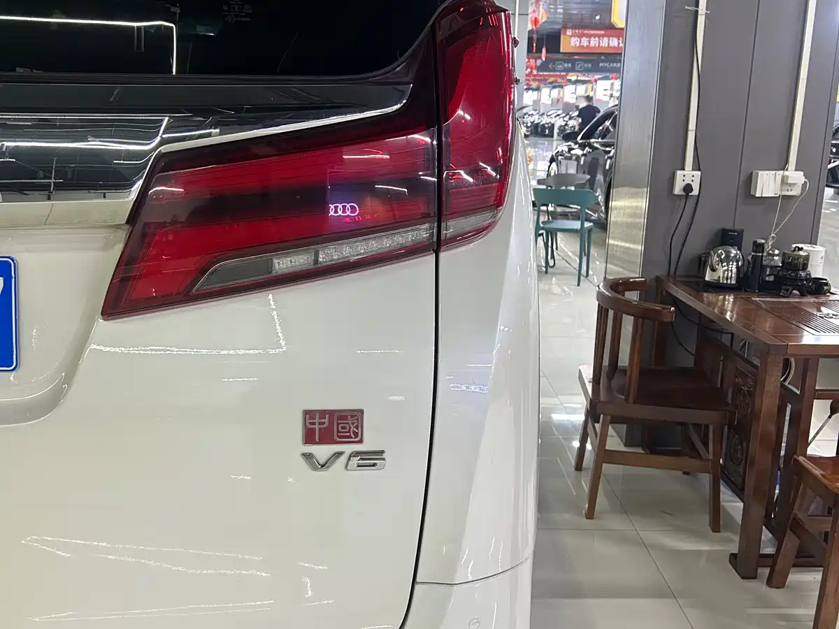 Toyota Alphard 2018 Facelift 3.5L Luxury Edition фото 23