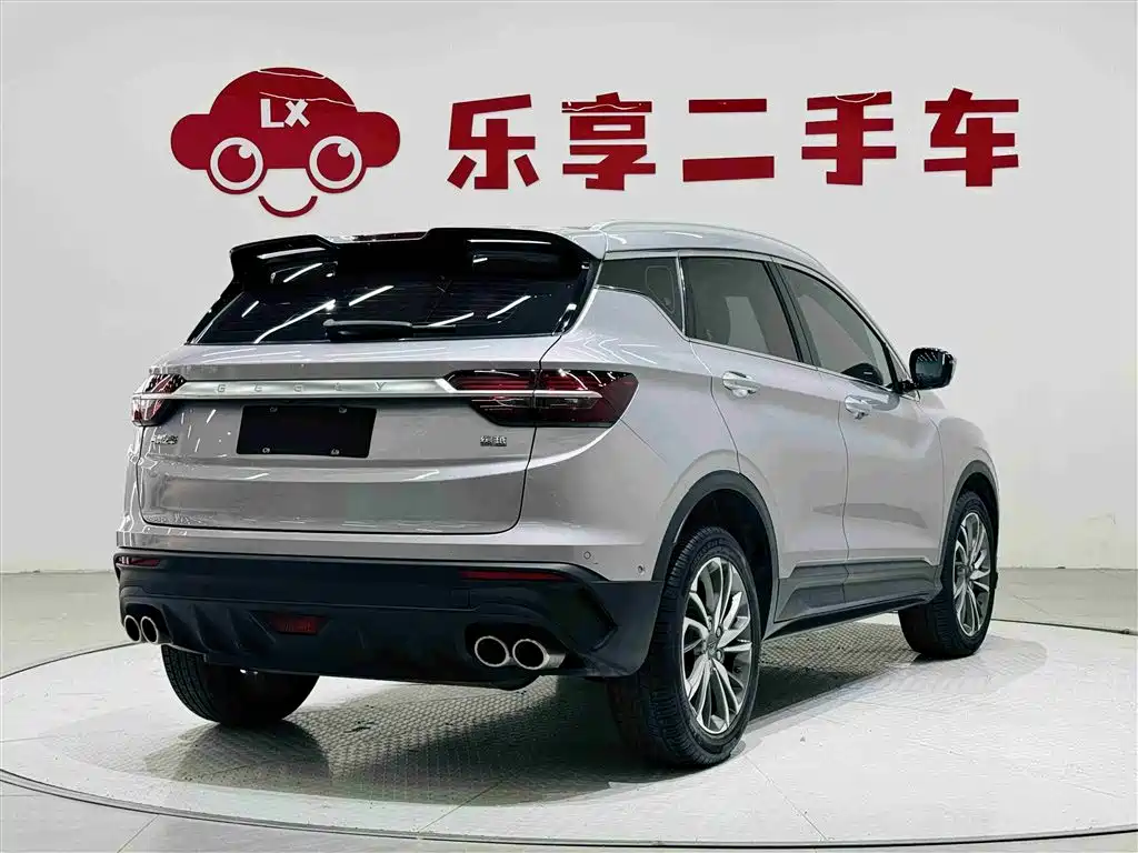 Фото 5 - Geely Coolray