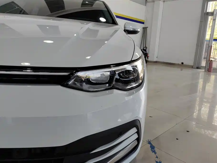 Volkswagen Golf 2023 Facelift 280TSI DSG Pro фото 5