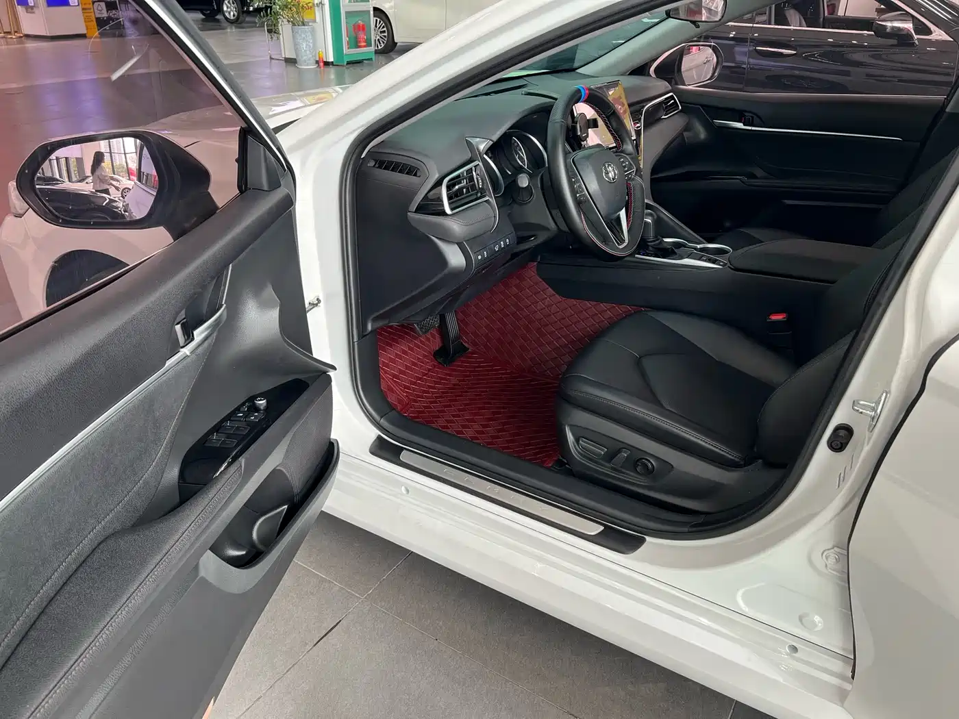 Toyota Camry 2021 2.0G Luxury Edition фото 5