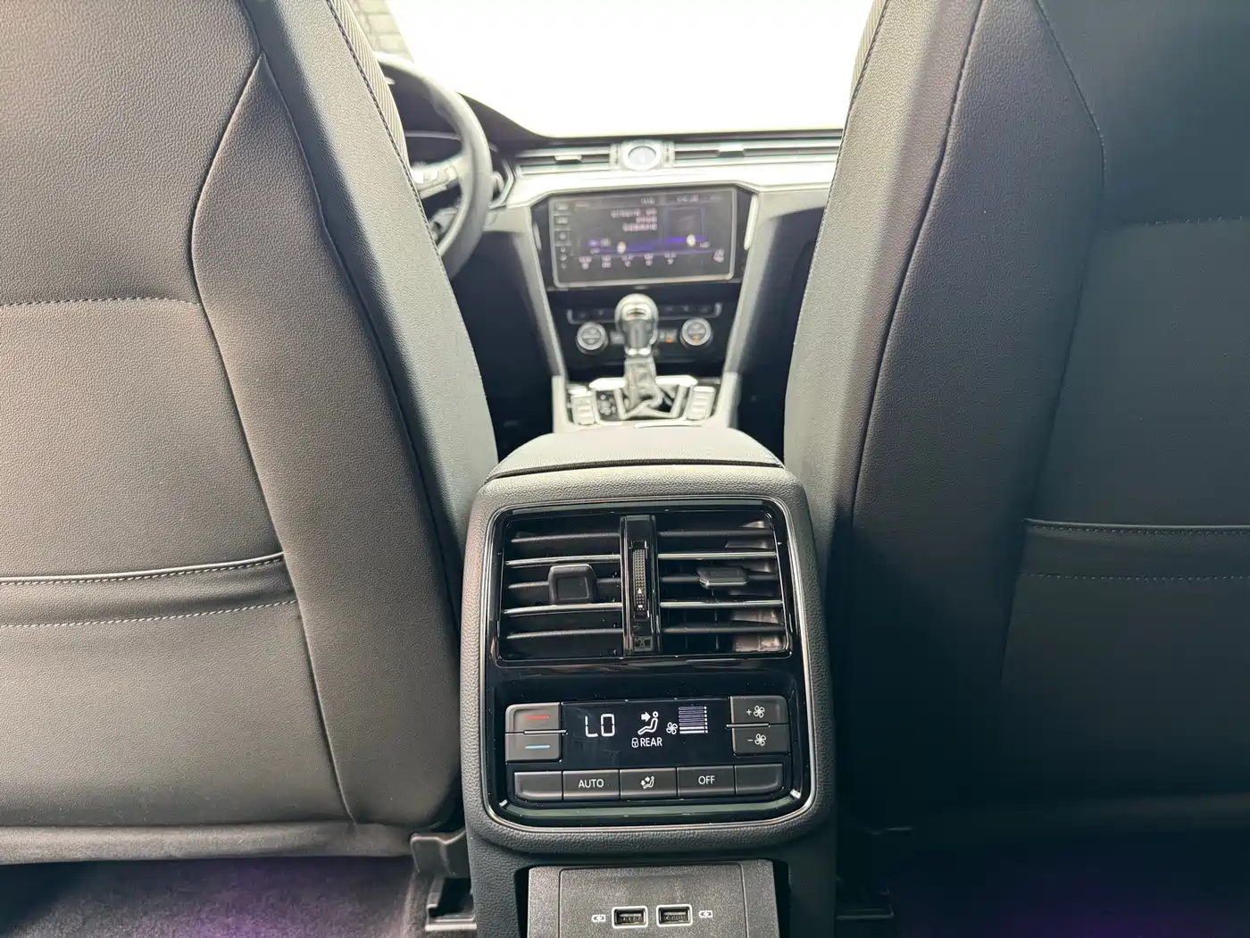 Volkswagen FAW-Volkswagen CC 2019 330TSI Charming Appearance (China V) фото 17