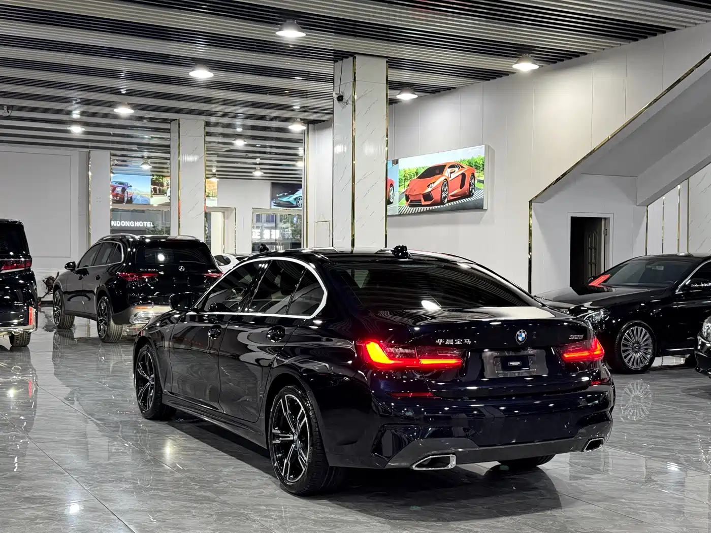 BMW 3-SERIES