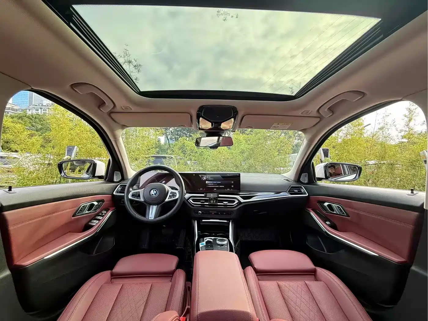 BMW i3 2024 eDrive 35 L фото 9