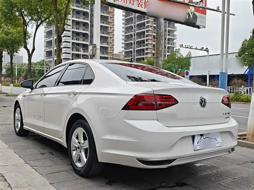Volkswagen Lamando 2021 230TSI DSG Fashion Edition фото 6