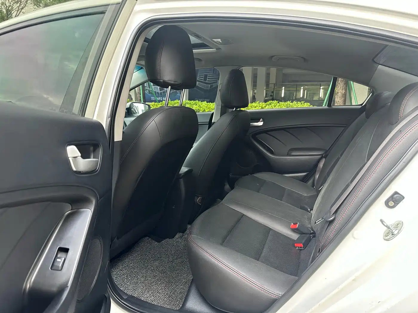 Фото 6 - Kia K3