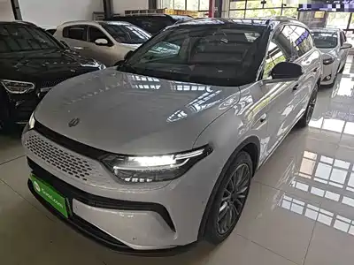 Leapmotor C11