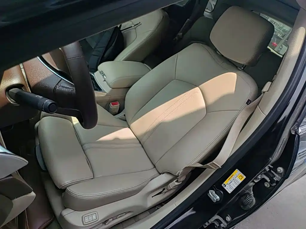 Cadillac SRX 2014 3.0L Elite Model фото 15