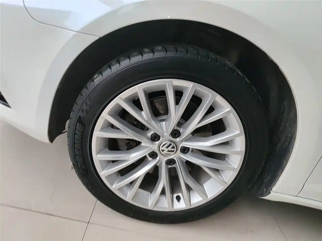 Volkswagen FAW-Volkswagen CC 2015 1.8TSI Premium фото 23