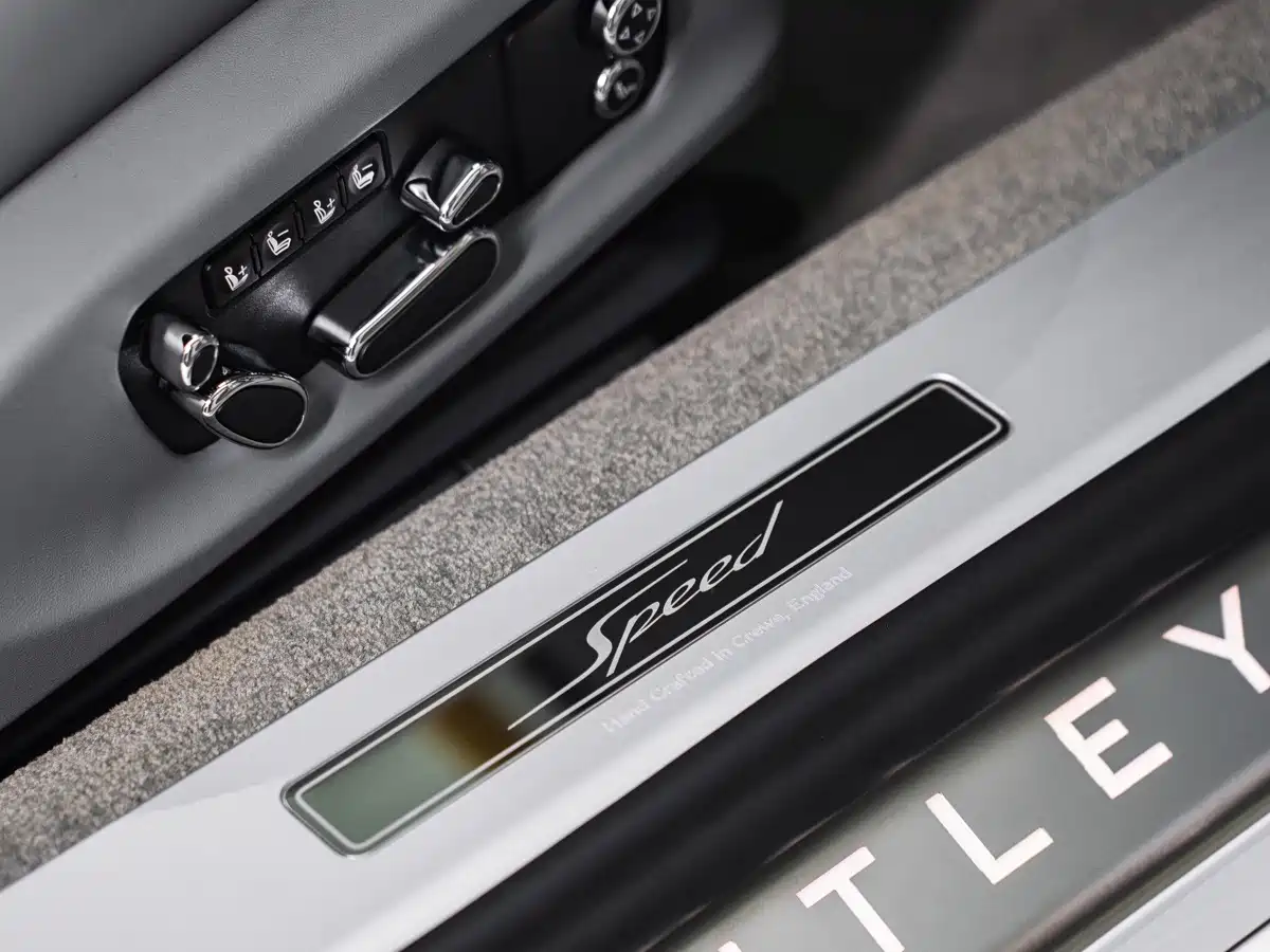 Bentley Continental Plug-in Hybrid 2025 2025 GT Ultimate Edition