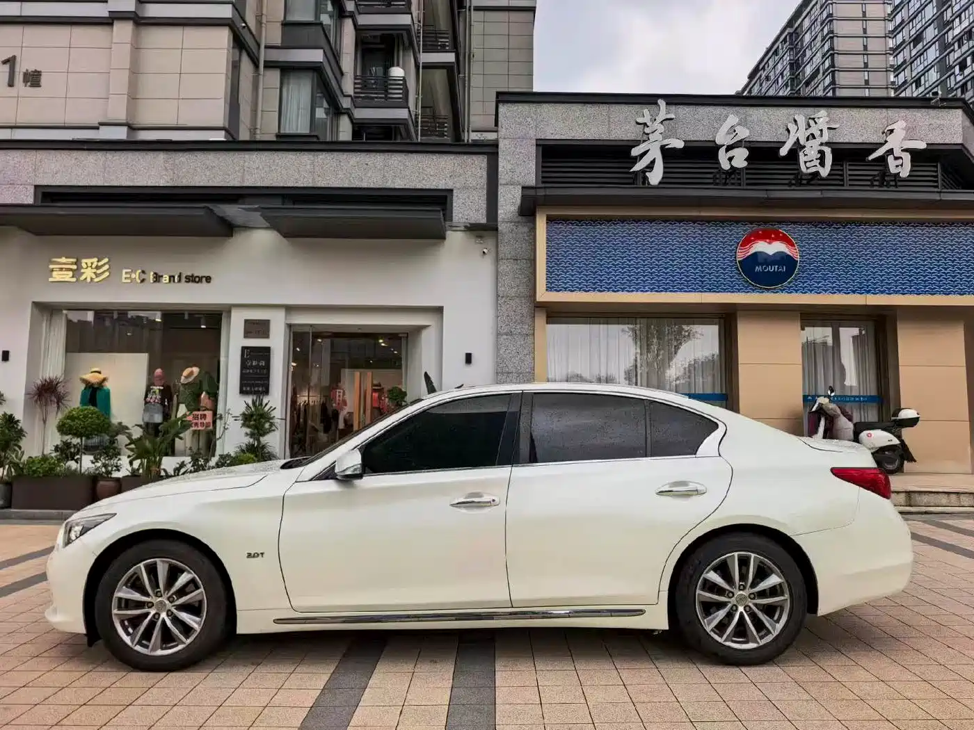 Infiniti Q50L 2017 2016 Model 2.0T Joy Edition