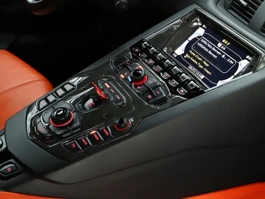 Lamborghini Aventador 2011 LP 700-4 фото 10