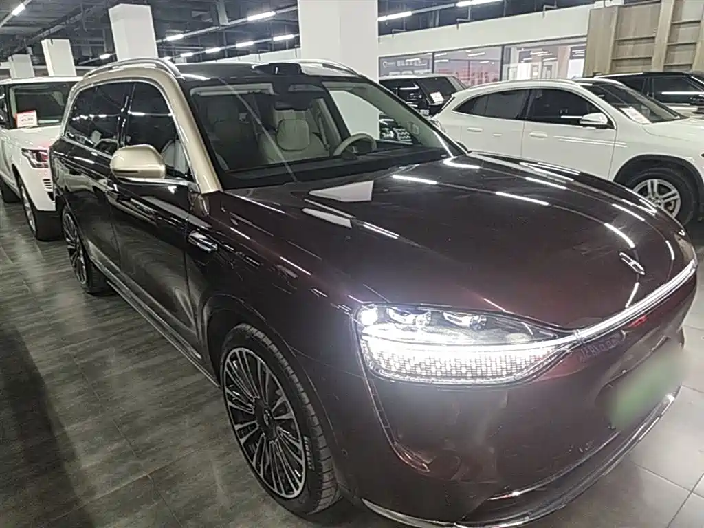 AITO Wenjie AITO M9 2025 Extended Range Ultra 52kWh 6-Seater фото 4
