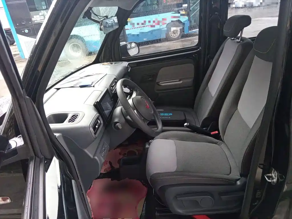 Wuling Motors Wuling Zhiguang NEV 2026 2025 Model 305km Base Version