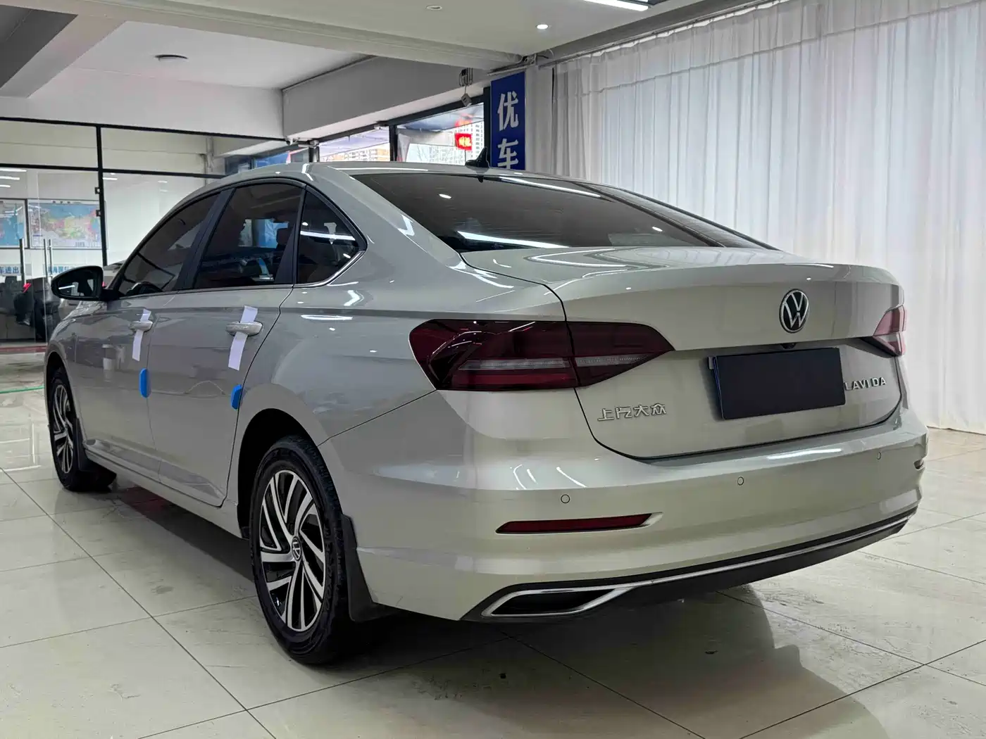 Volkswagen Lavida 2022 1.5L Auto Comfort Edition фото 4