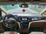 Фото 4 - Buick GL8