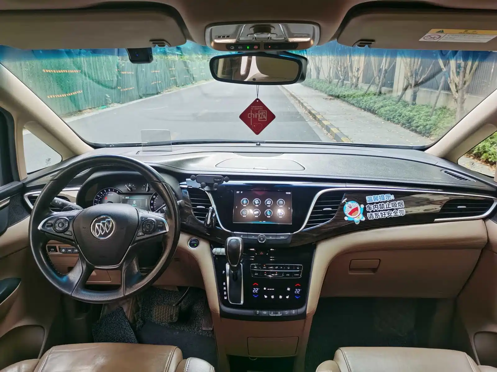 Фото 4 - Buick GL8
