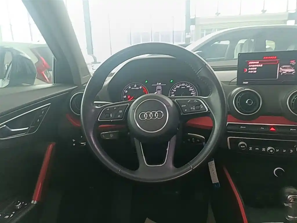 Audi Q2L 2018 35 TFSI Fashion Dynamic China VI фото 11