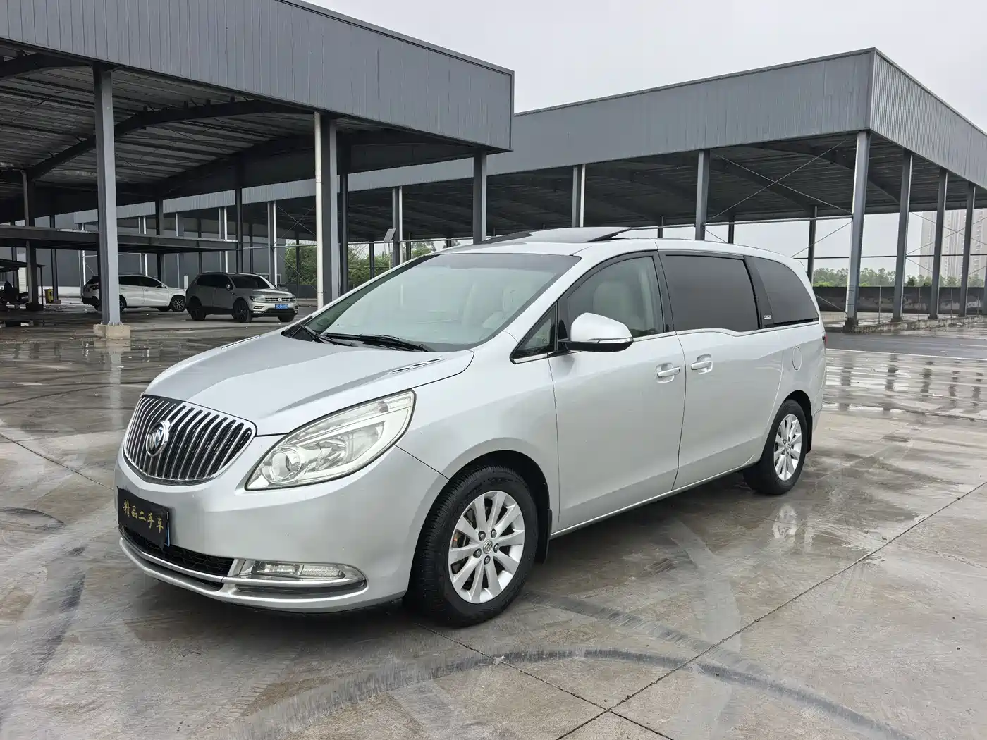 Buick GL8 2013 2.4L CT Luxury Business Comfort Edition