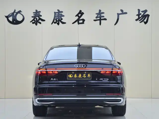 Audi A8, фото 3