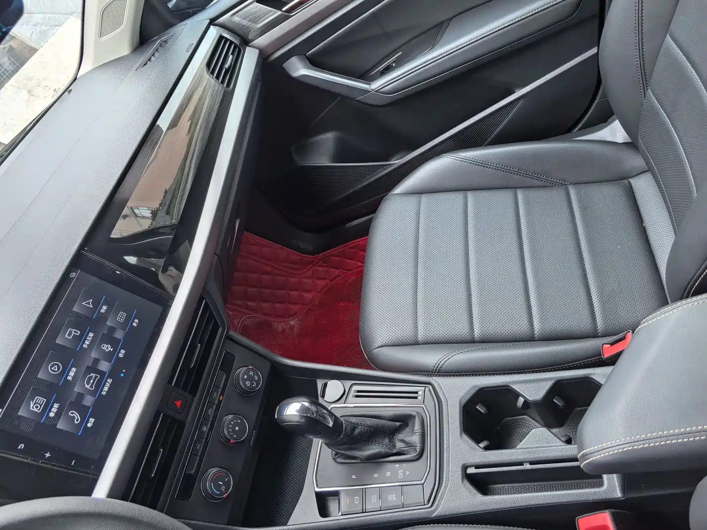 Volkswagen Lavida 2022 1.5L Auto Comfort Edition фото 11