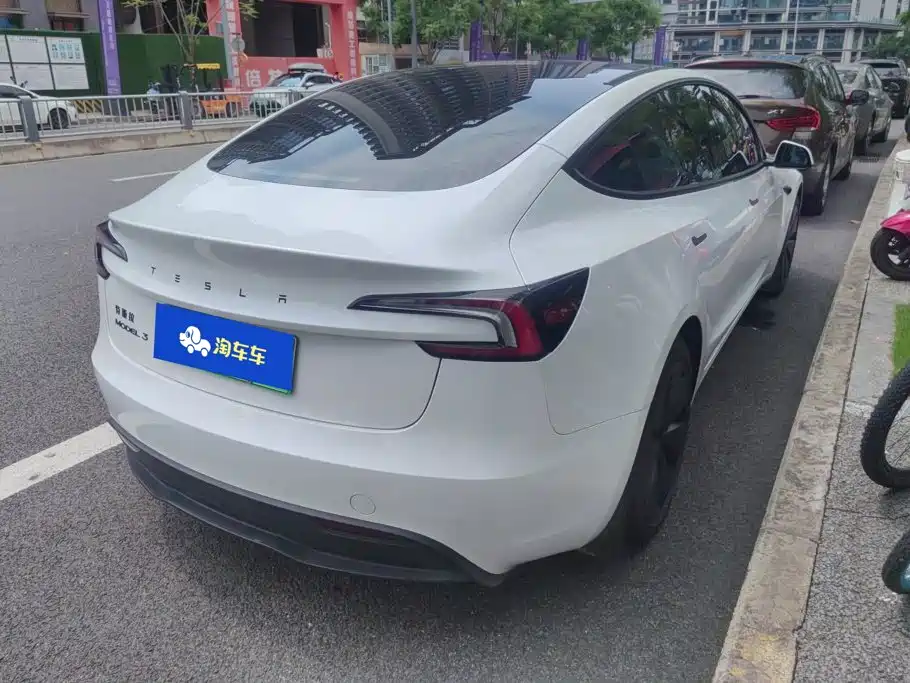 Tesla Model 3 2025 2025 Model Year Facelift Rear-Wheel Drive