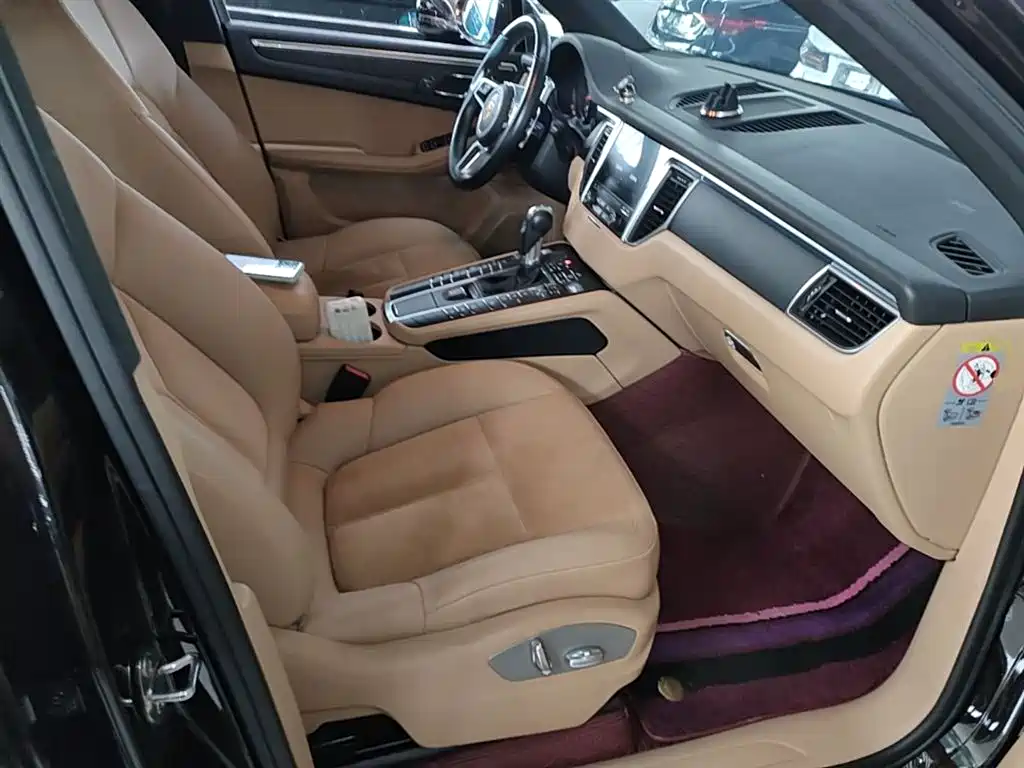 Porsche Macan 2017 Macan 2.0T фото 25