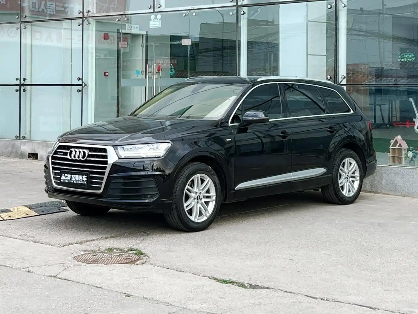 AUDI Q7