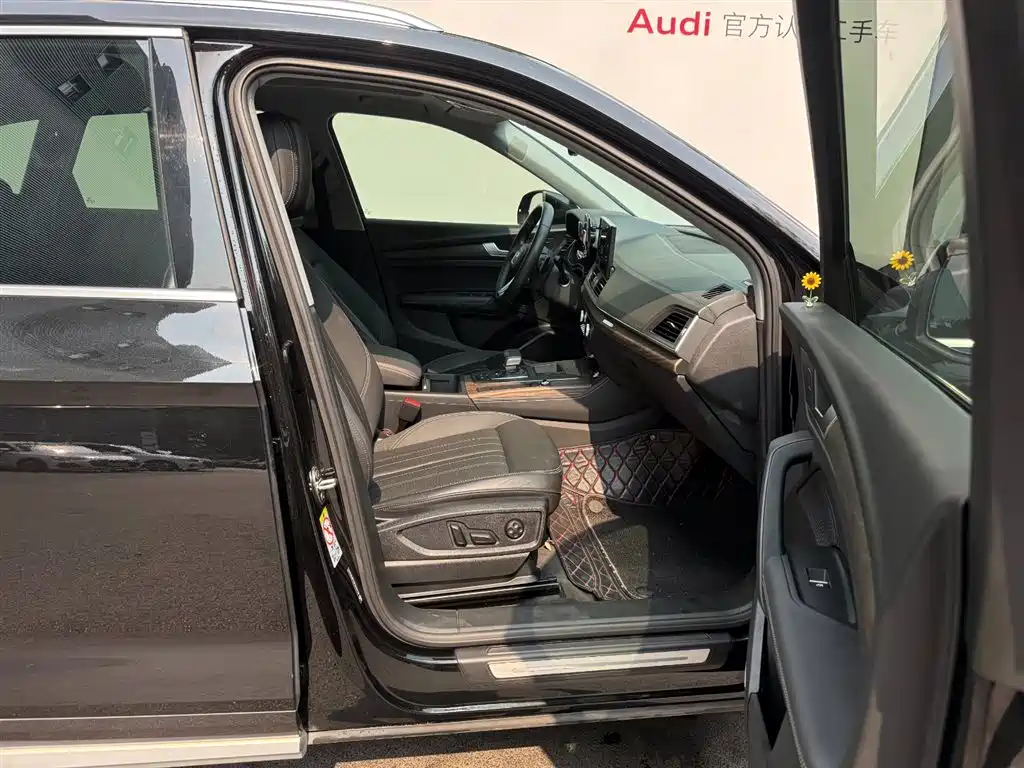 Audi Q5L 2022 45T Luxury Elegance фото 15