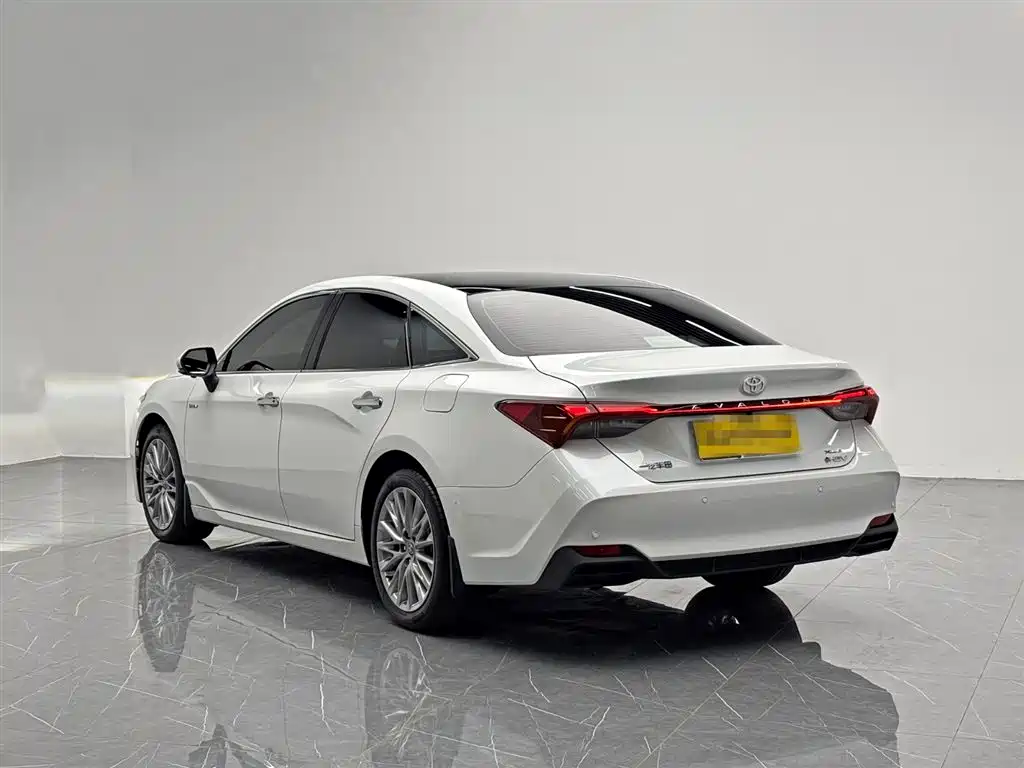 Toyota Avalon 2024 Model Hybrid 2.0L Prestige Edition фото 4