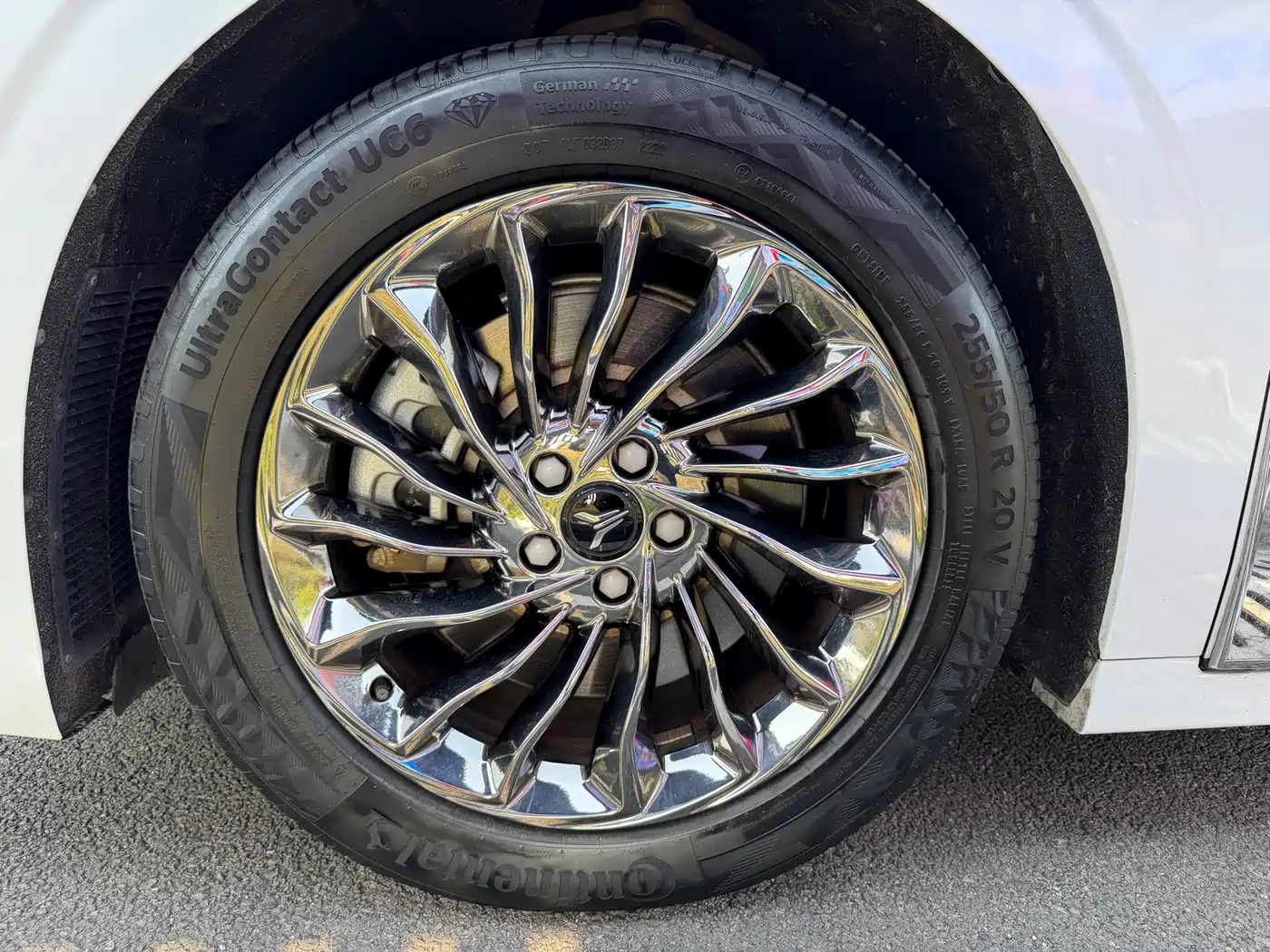Voyah Auto Voyah Dreamer 2022 Low-carbon Dream+Smart Package фото 15